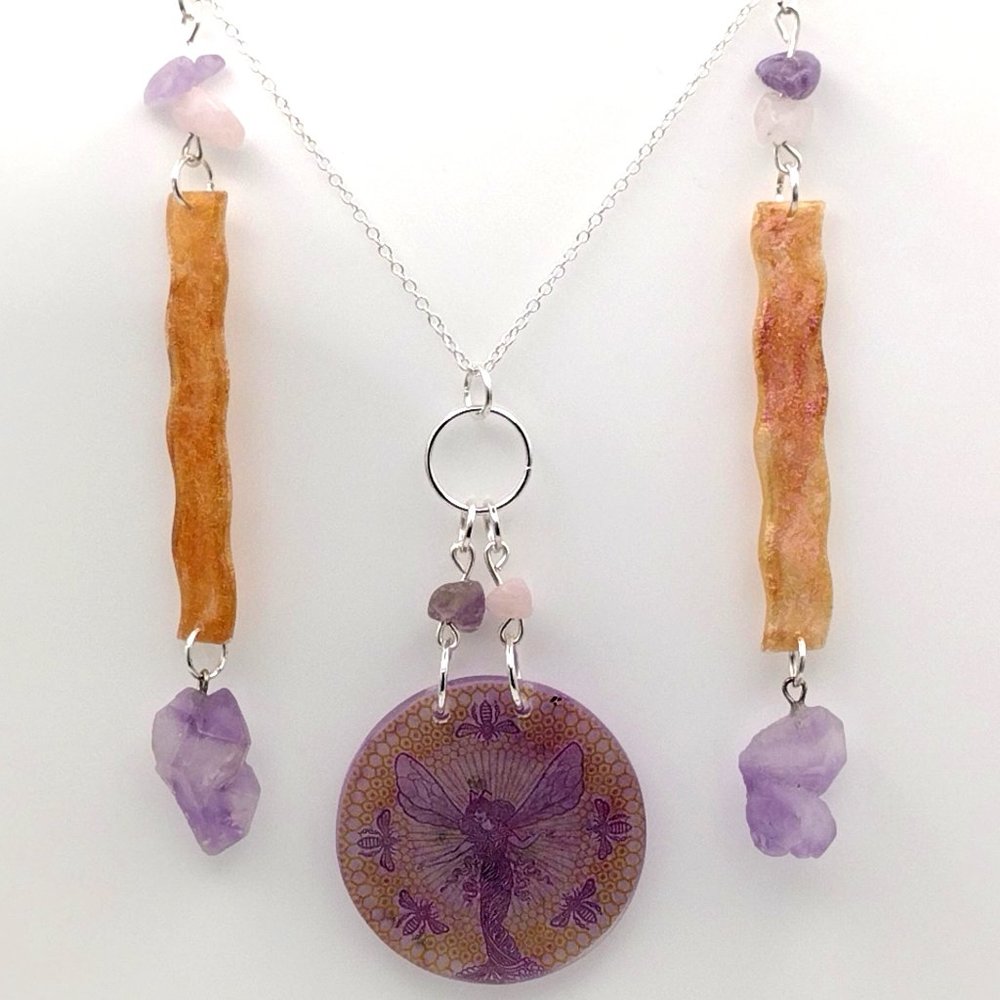 AV. Amethyst Fairy Necklace & Earring Set Gemstones Gems Rose Quartz Bee Purple